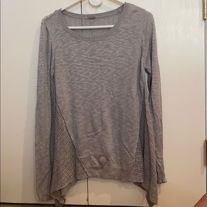 Gray sweater with knitted back detail